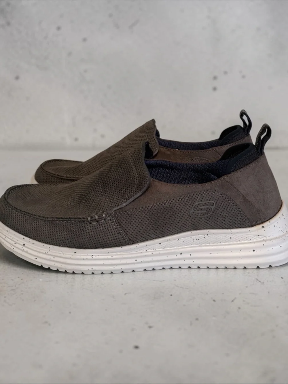 Skechers Men’s Proven - Renco Slip-On Shoes Charcoal Grey Size 12 (204568)
